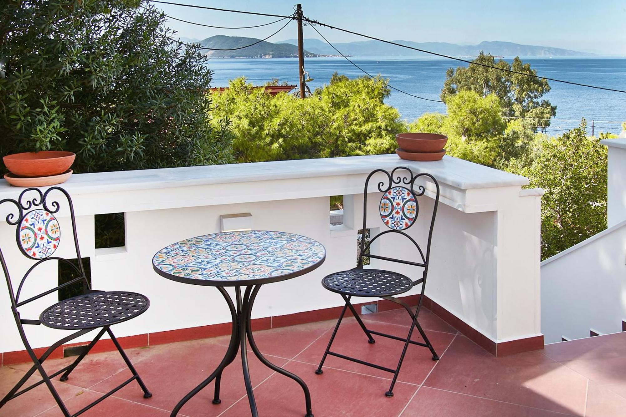 Villa The Bordeaux Door Aegina Exterior foto